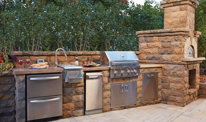 outdoor kitchen